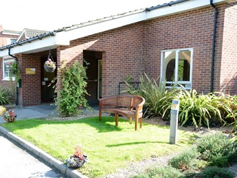 Newlands in Kenilworth - a care home for younger adults