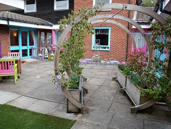 Courtyard at Newlands care home in Kenilworth