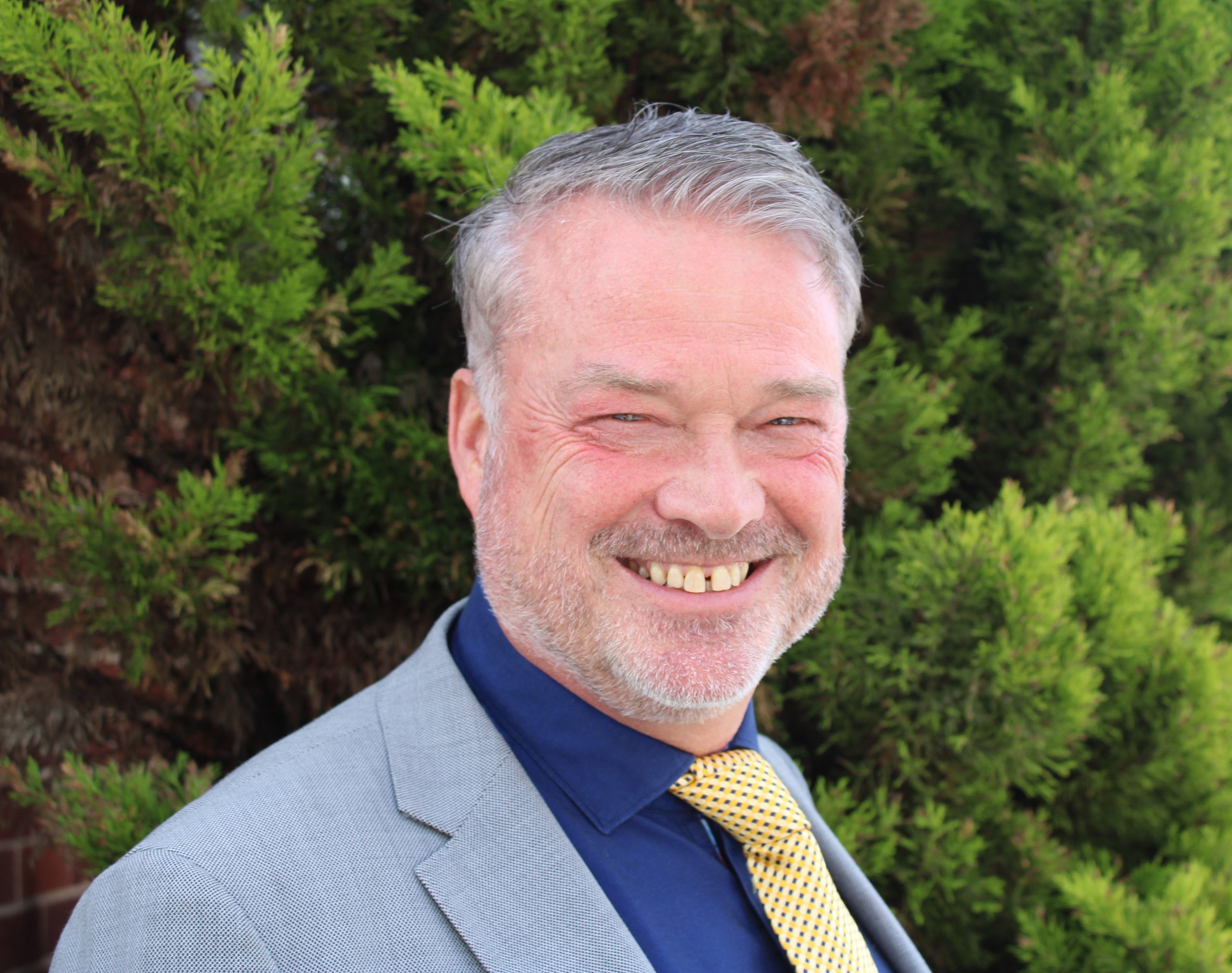 Headshot of Ed Russell